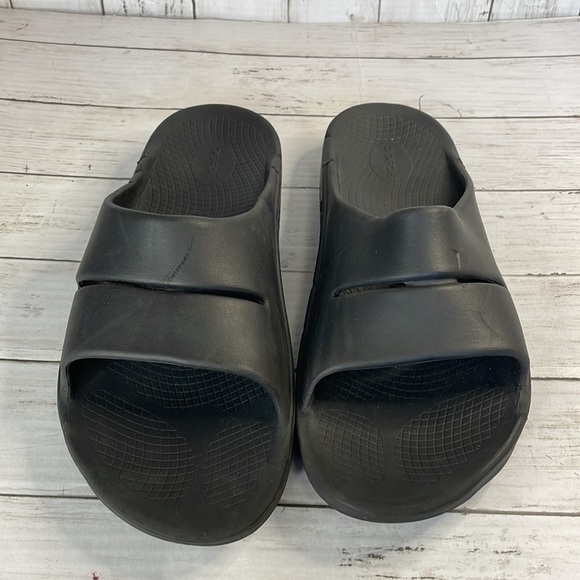 Oofos OOahh Slide Sandals - Picture 3 of 11